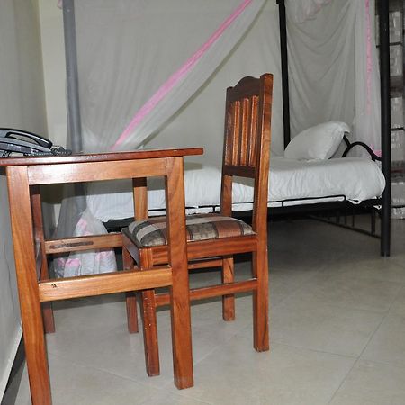 Six Eight Motel Arusha Bagian luar foto