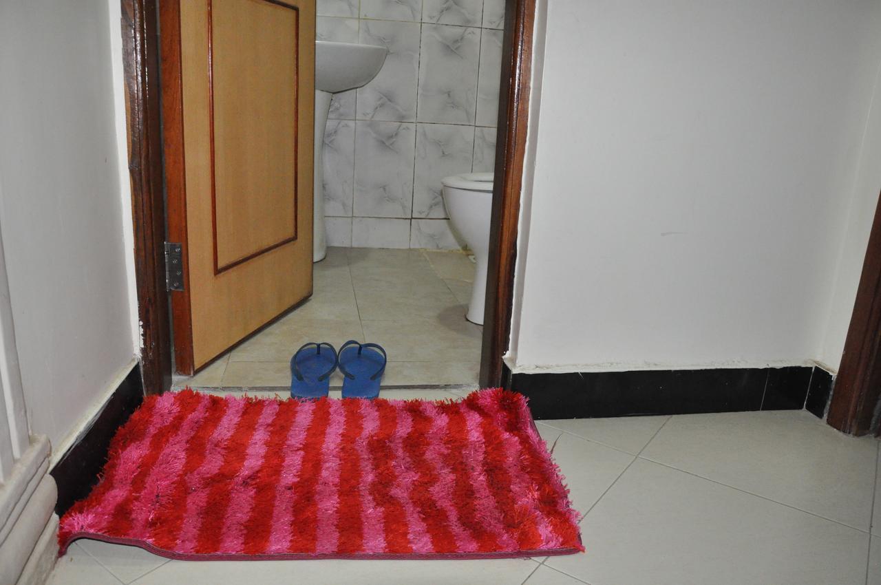 Six Eight Motel Arusha Bagian luar foto