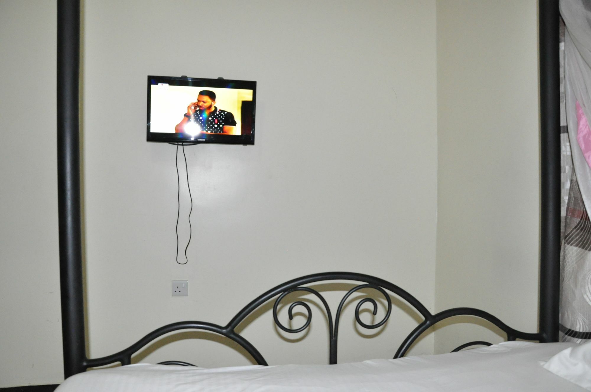 Six Eight Motel Arusha Bagian luar foto